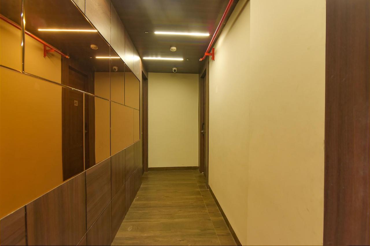 Fabhotel Eros 282 - Nr Sreebhumi Liluāh Екстериор снимка