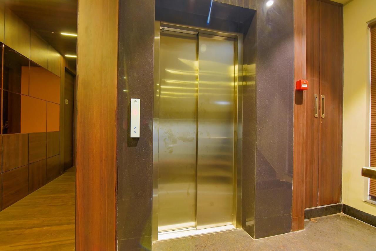 Fabhotel Eros 282 - Nr Sreebhumi Liluāh Екстериор снимка